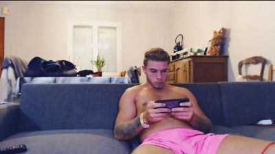 Elka_fit28 live cam on Cam4