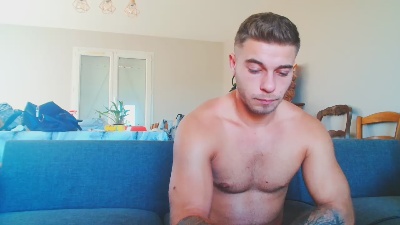 Elka_fit28 live cam on Cam4