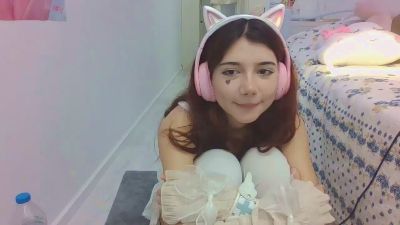 ElkeTock live cam on Cam4