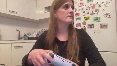 Ella_Milena live cam on Cam4