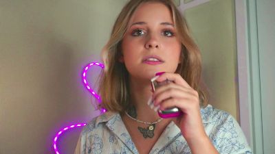 EllamaeWerley live cam on Cam4