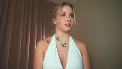 EllamaeWerley live cam on Cam4