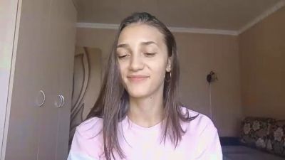 EllenaGalamay live cam on Cam4
