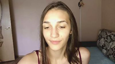 EllenaGalamay live cam on Cam4