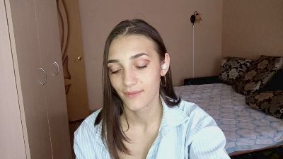 EllenaGalamay live cam on Cam4