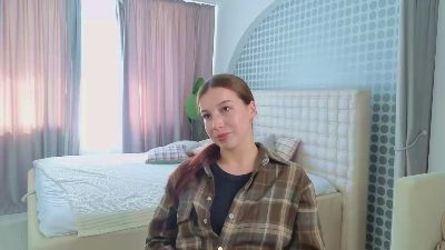EllieMiskell live cam on Cam4