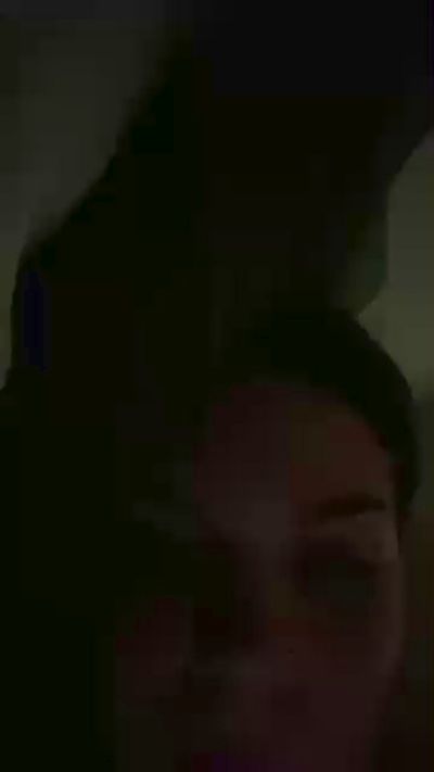Ellieh live cam on Cam4