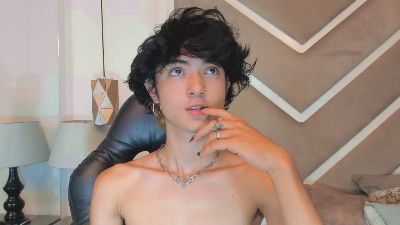 ElliotFontaine live cam on Cam4