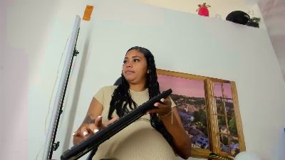 EllyBloom live cam on Cam4