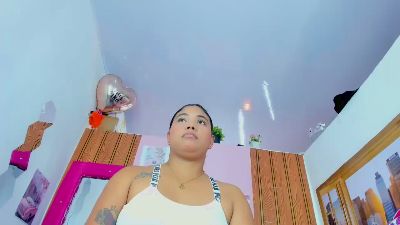 EllyBloom live cam on Cam4