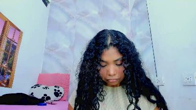 EllyBloom live cam on Cam4