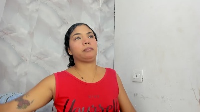EllyBloom live cam on Cam4