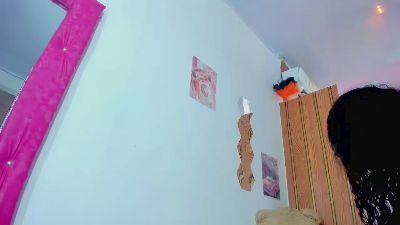 EllyBloom live cam on Cam4