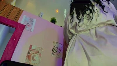 EllyBloom live cam on Cam4