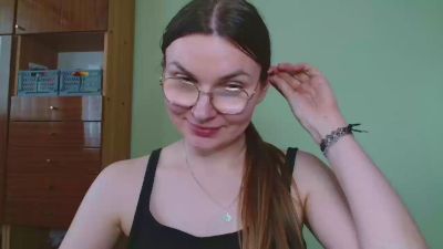 EllyHEARTx live cam on Cam4