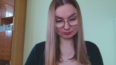 EllyHEARTx live cam on Cam4