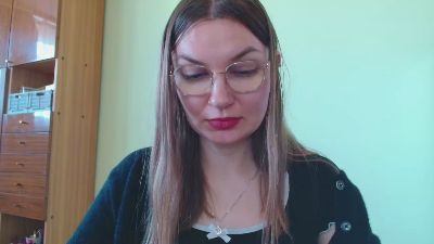 EllyHEARTx live cam on Cam4