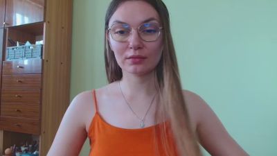 EllyHEARTx live cam on Cam4