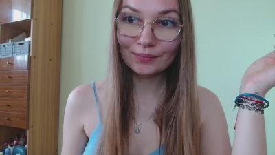 EllyHEARTx live cam on Cam4