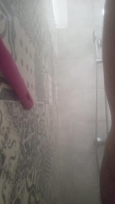 Elmaslindo777 live cam on Cam4