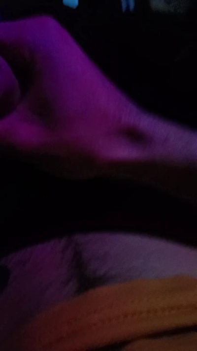 Elmaslindo777 live cam on Cam4