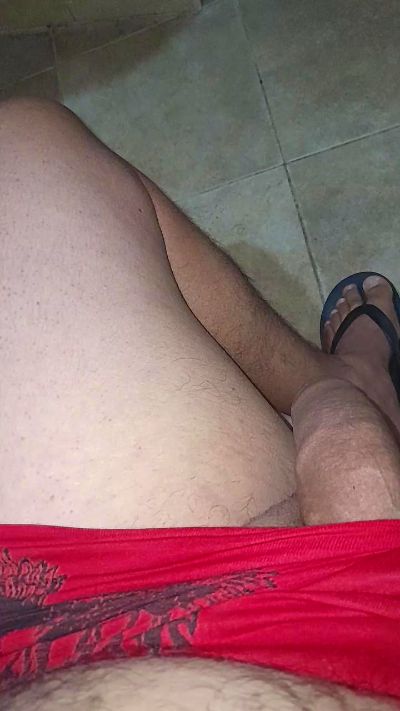 Elmenhot40 live cam on Cam4