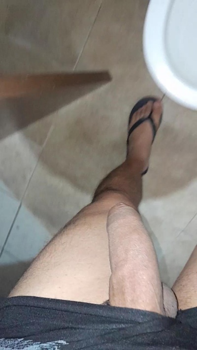 Elmenhot40 live cam on Cam4