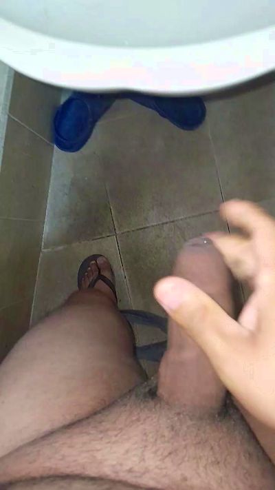 Elmenhot40 live cam on Cam4