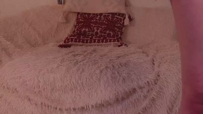 ElnaMolitor live cam on Cam4