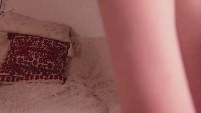 ElnaMolitor live cam on Cam4