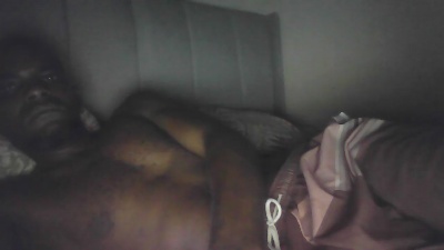 Elnegrovergo16 live cam on Cam4