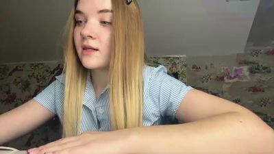 ElnoraPurslow live cam on Cam4