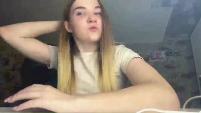 ElnoraPurslow live cam on Cam4