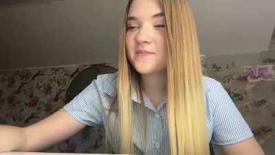ElnoraPurslow live cam on Cam4