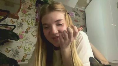 ElnoraPurslow live cam on Cam4