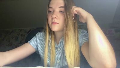 ElnoraPurslow live cam on Cam4