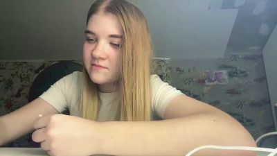 ElnoraPurslow live cam on Cam4