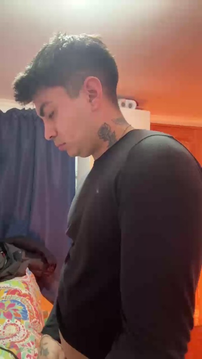 Elrichar5 live cam on Cam4