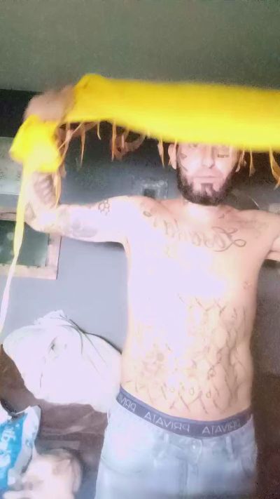 Elterrible777 live cam on Cam4