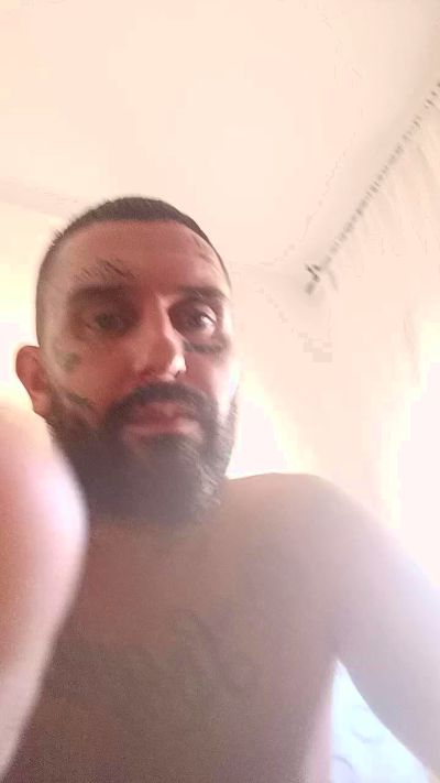 Elterrible777 live cam on Cam4