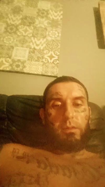 Elterrible777 live cam on Cam4