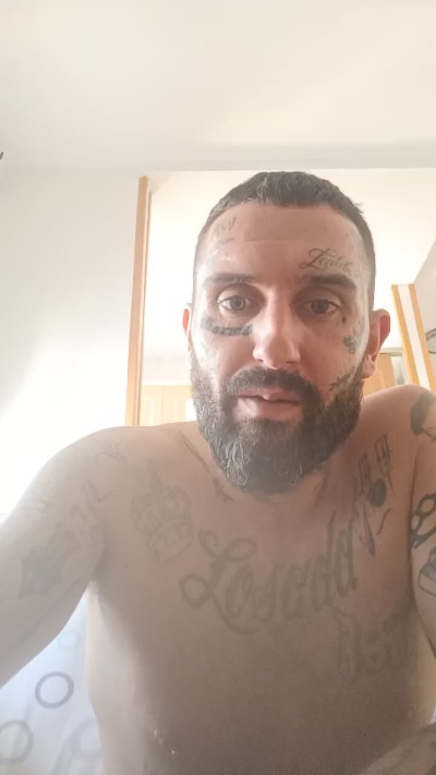 Elterrible777 live cam on Cam4