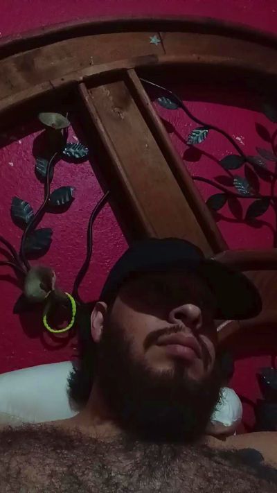 Eltiomike live cam on Cam4