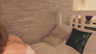 ElvaHakey live cam on Cam4