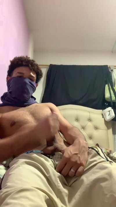Elvergonn_22 live cam on Cam4