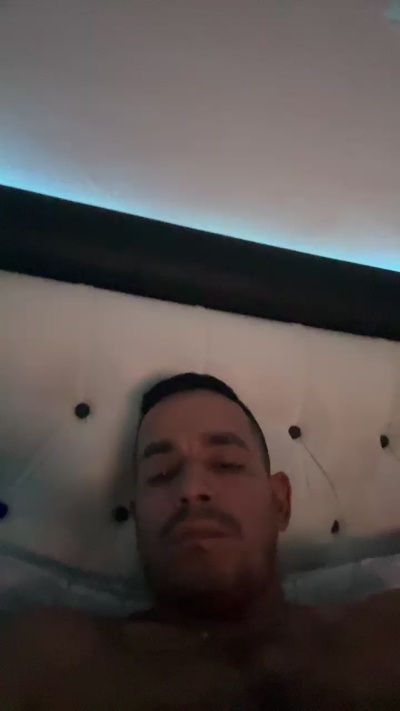 Elvergota live cam on Cam4