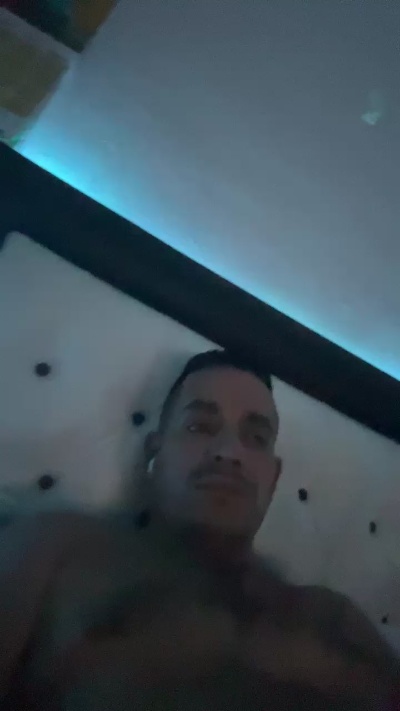 Elvergota live cam on Cam4