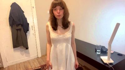 ElviaLarabel live cam on Cam4