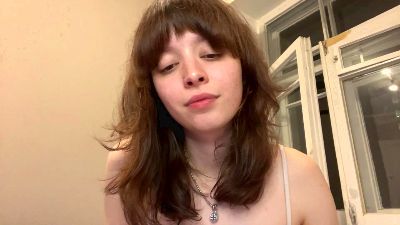 ElviaLarabel live cam on Cam4