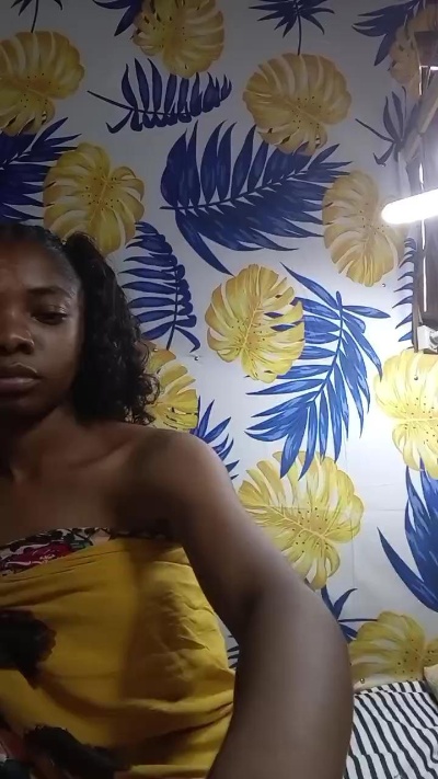 Elvinah live cam on Cam4